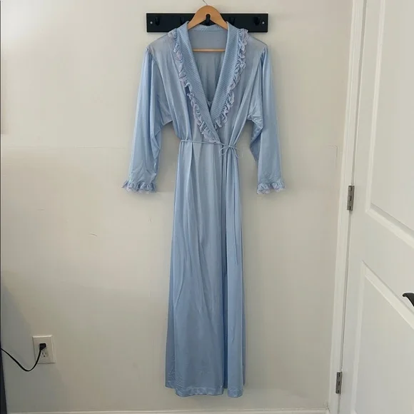 Vintage Lorraine nightie set - Picture 8 of 10